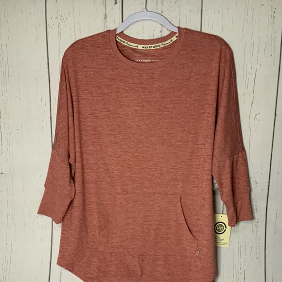 Max Studio Active Pullover, Samba Red Size Small, New with tags - Picture 1 of 1